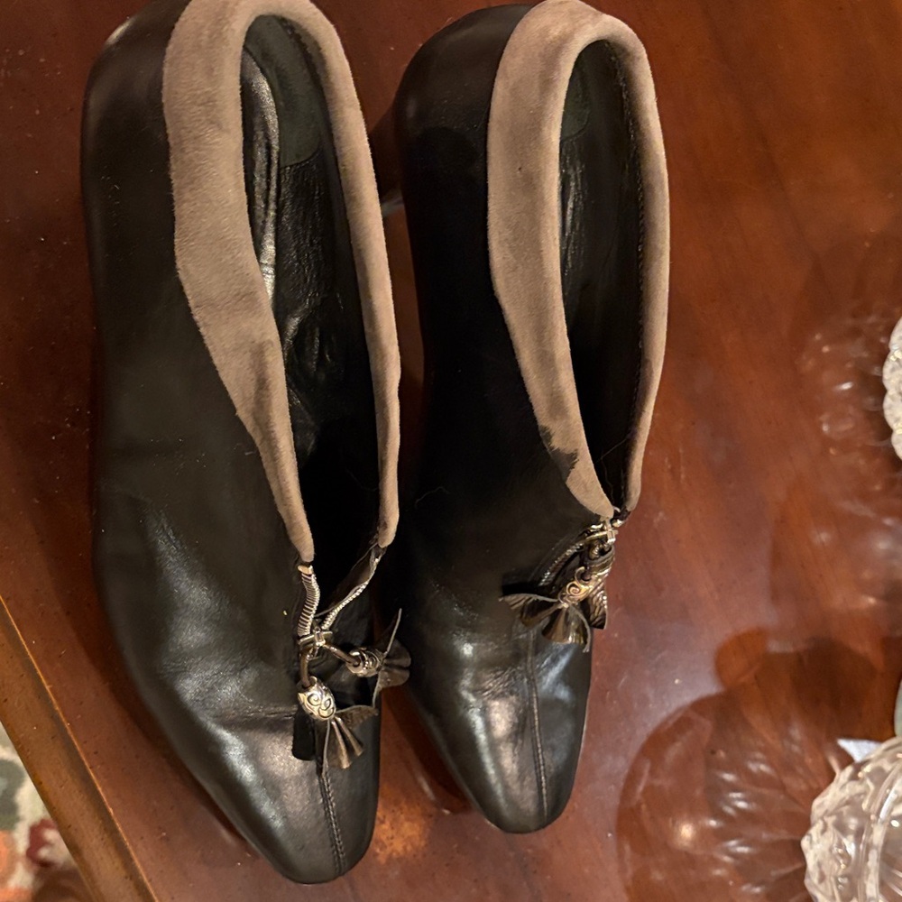 Brighton Black Leather Ankle Boots with Tan Trim